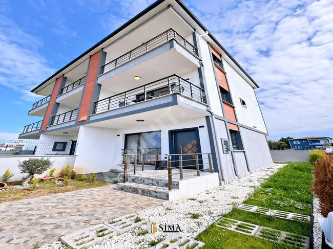 Triplex villa 3+1 next to Silivri with a sea view