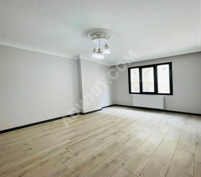 2+1 apartment with housing permit and suitable for loans within a complex in Beylikdüzü Kavaklı