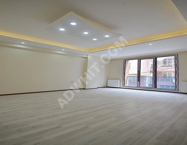 On a main street, a new apartment in a modern building, fully furnished, 2+1