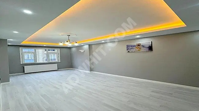 Esenyurt for sale in Mahter Çeşme neighborhood. Near Ufuk Street, second floor, luxurious apartment with an area of 125 square meters