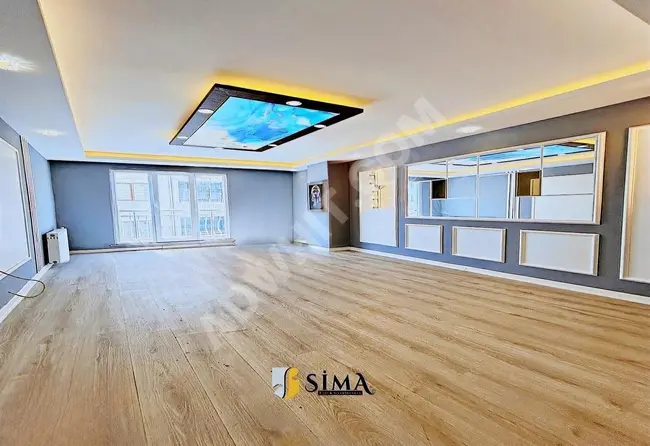 Luxurious apartment for urgent sale, 120 square meters, 2+1 near the square from Sima Yapi