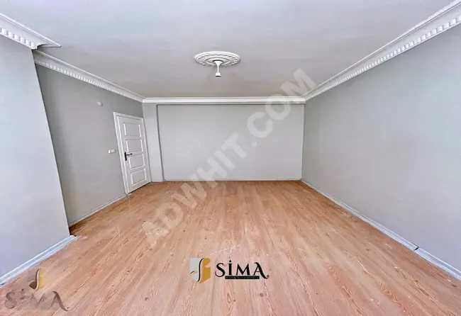 From Sima Construction! A 3+1 apartment urgently offered for sale at a low price near the square!