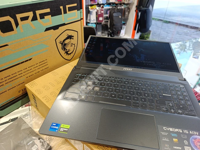 MSI CYBORG 15 A13VF