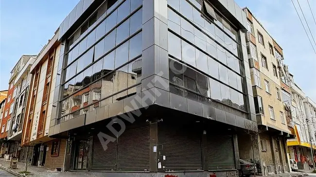 Corner commercial complex for sale with an area of 700 square meters