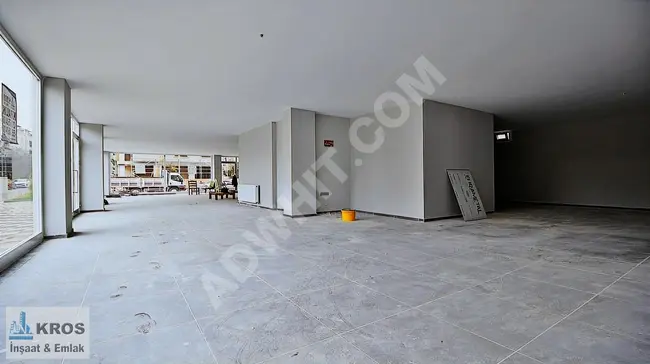 Commercial space for sale with an area of 250m² including a storage area in Büyükçekmece Cengiz Topel, suitable for barter