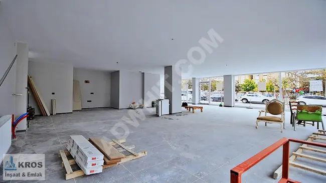 Commercial space for sale with an area of 250m² including a storage area in Büyükçekmece Cengiz Topel, suitable for barter