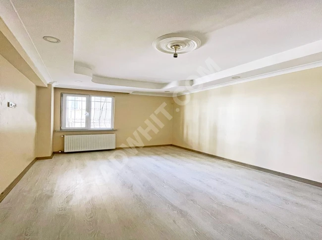 Spacious 1+1 apartment with central location and elevated entrance