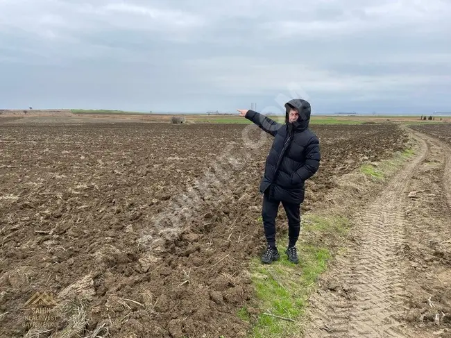 GELİBOLU BOLAYIR DA 552M2 KAPANMAZ BOĞAZ MANZARALI YOLU VAR