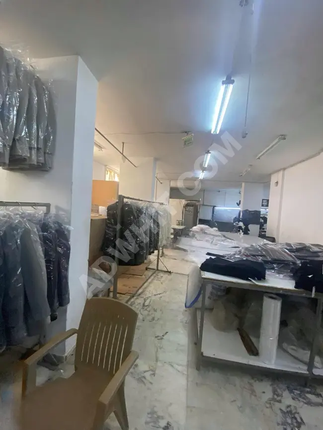 For sale: a commercial shop with an area of 250 square meters