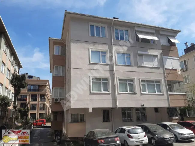 We have reduced the price, within a complex in Bahçelievler, 3+1, for 5,500,000 Turkish lira