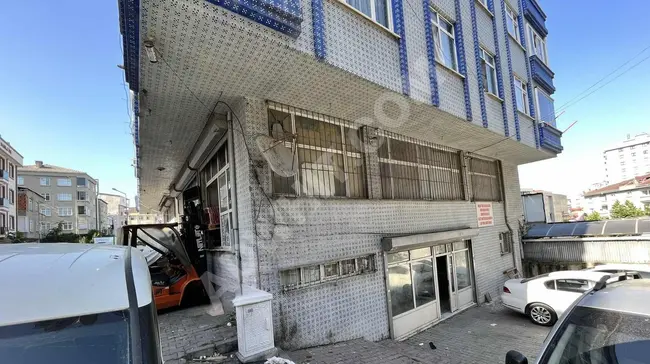 Commercial space of 350 m2 in Bağcılar Yeni Mahalle on the main street