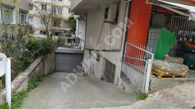 Shop for sale with an institutional tenant in BAKIRKOY OSMANİYE