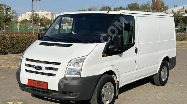 2011 فورد ترانزيت 300S بانل فان بدون مصاريف نظيف جدا دفع خلفي