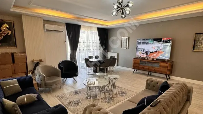 Apartment for sale 4+1 facing the E5 highway at an affordable price in BRAND İSTANBUL