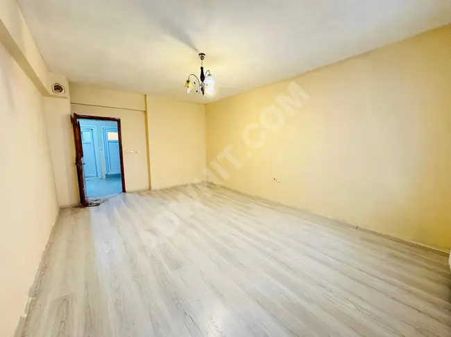 Apartment for rent 3+1 with a balcony, 130m² in YEŞİLOVA