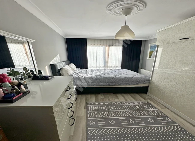 METROBÜSE 5DK KAT MÜLKİYETLİ AİLE BİNASINDA 2+1 LÜKS DAİRE