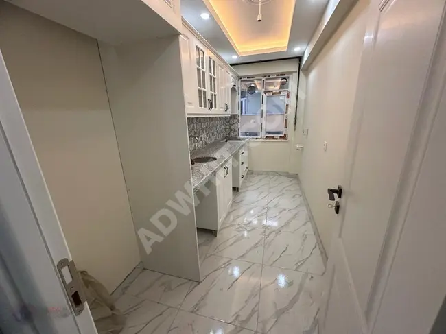 2+1 apartment for sale with an area of 90 square meters, new, with loan availability and parking in Sefakoy Center, near the metrobus, 4 minutes away