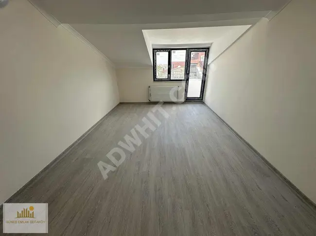 4+2 duplex apartment for sale, spacious and new, with an area of 220 m² in the center of Safakoy, near the Metrobus (4 minutes)