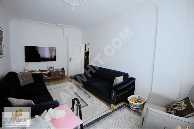 Apartment for sale 2+1 with an area of 90m2 on the middle floor, renovated in Safakoy, Tevfik Bey