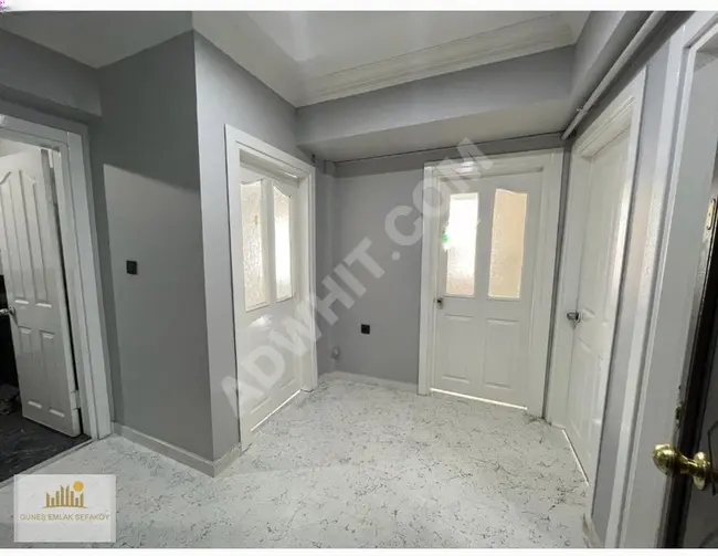 2+1 apartment for sale, elevated ground floor, near the metrobus station in Kemal Pasha