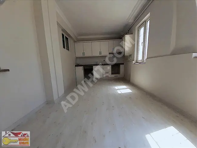 BAHÇELİEVLER MAHMUTBEY CADDESİNE YAKIN MESAFEDE 2+1 115m2 DAİRE