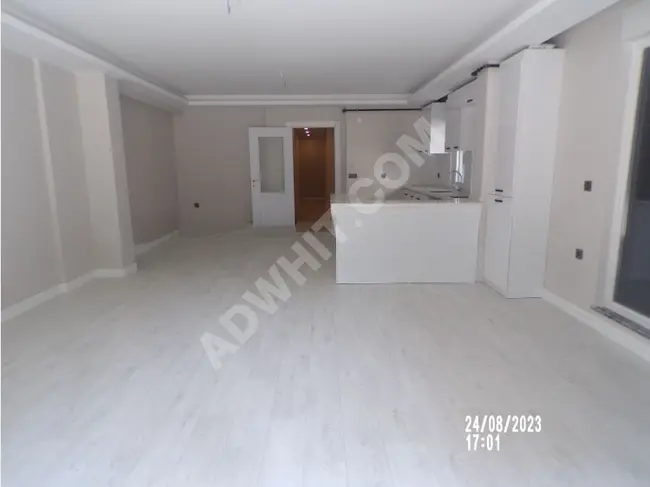 A new 3+1 apartment on the ground floor behind Umur Plaza complex in Bahçelievler