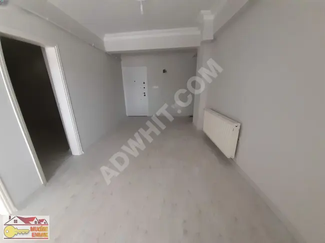 BAHÇELİEVLER MAHMUTBEY CADDESİNE YAKIN MESAFEDE 2+1 115m2 DAİRE