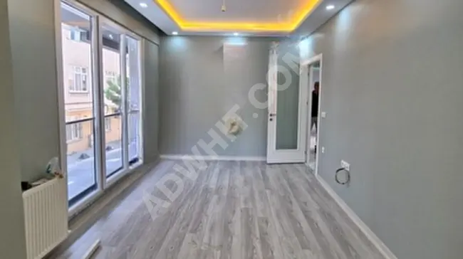 Title: House for sale in Yeşilova neighborhood, close to the E-5 highway, with a terrace, new, consisting of 2+1 and high entrance