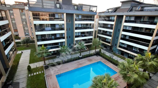 From Atlas, in Bakırköy City 2, an area of 250 m², 4+1 duplex with two entrances