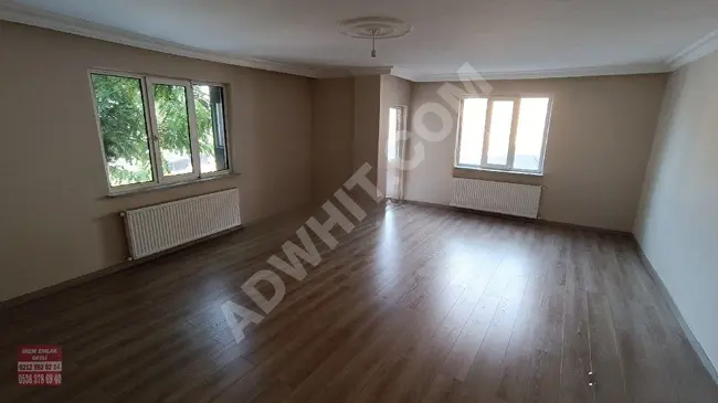 Large 3+1 rental apartment near Florya Metrobüs station in Yeşilova