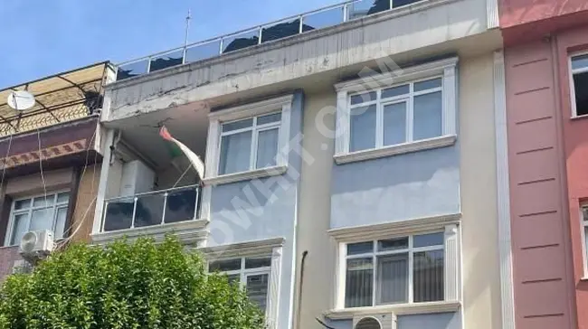 istanbul Bahçelievler cumhuriyet mah de satılık 95m² 2+1-bahçe.kat daire