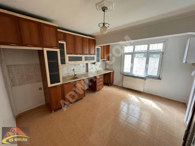 From ES EMLAK, a ground floor apartment with 2+1 in a low-rise building in the Mehmet Akif area