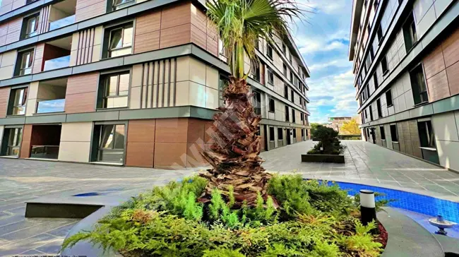 Apartment for sale 2+1 in a complex in ADNAN KAHVECİ