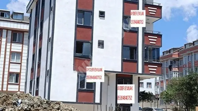 New 3+1 duplex apartment for sale with a garden, 135m² in Karlıbayır Mah near the airport