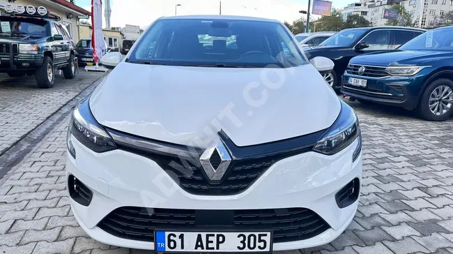 سيارة للبيع Renault Clio موديل 2021 بنزين أوتوماتيك