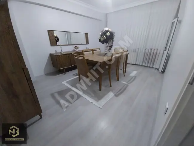 SOĞANLI MEYDANDA,3+1 HER KATTA TEK DAİRE 140 M2 MASRAFSIZ DAİRE.