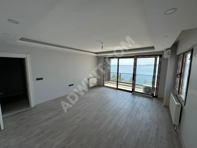 Küçükçekmece'de KIRIMLI PARK sitesi içerisinde kiralık deniz manzaralı 3+1 daire