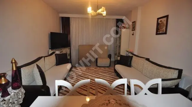 2+1 apartment for sale with an area of 100 square meters on the second floor in Istanbul, in the Cumhuriyet neighborhood, in Bahçelievler