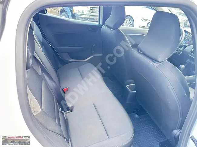 Car for sale Renault Clio model 2021, gasoline, automatic