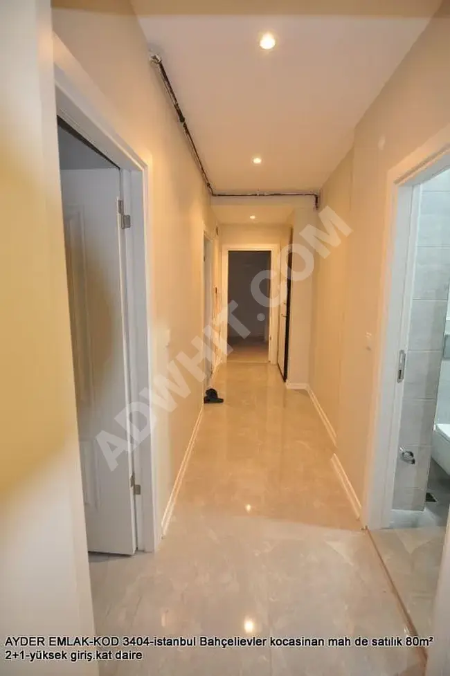 2+1 apartment, 80 square meters, with an elevated entrance for sale in Istanbul Bahçelievler Kocasinan