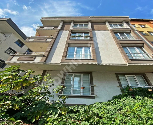 2+1 apartment in villa style near the metrobus in BEYLİKDÜZÜ