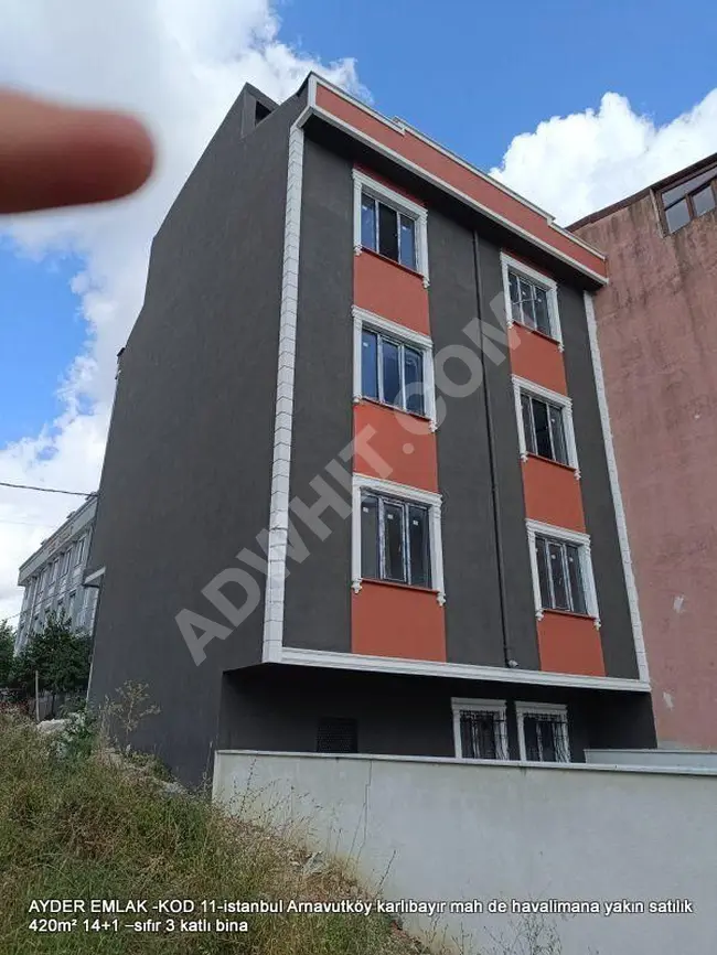 Karlıbayır neighborhood near the airport, 420 square meters for sale, 14+1 - new 3-story building