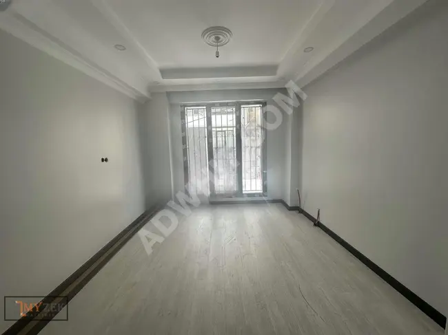 2+1 apartment for sale on a high floor, spacious in Halkalı