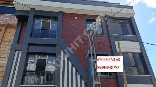 Karlıbayır neighborhood near the airport, 420 square meters for sale, 14+1 - new 3-story building