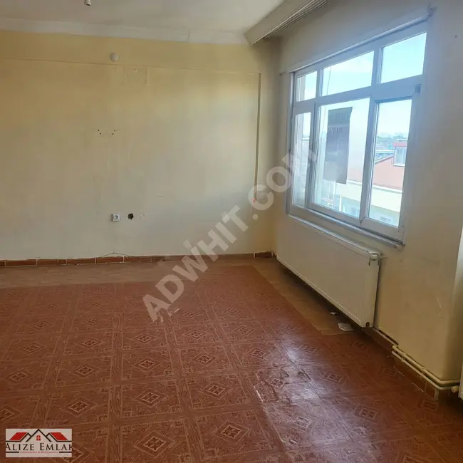 Spacious apartment in the İstasyon neighborhood in Halkalı