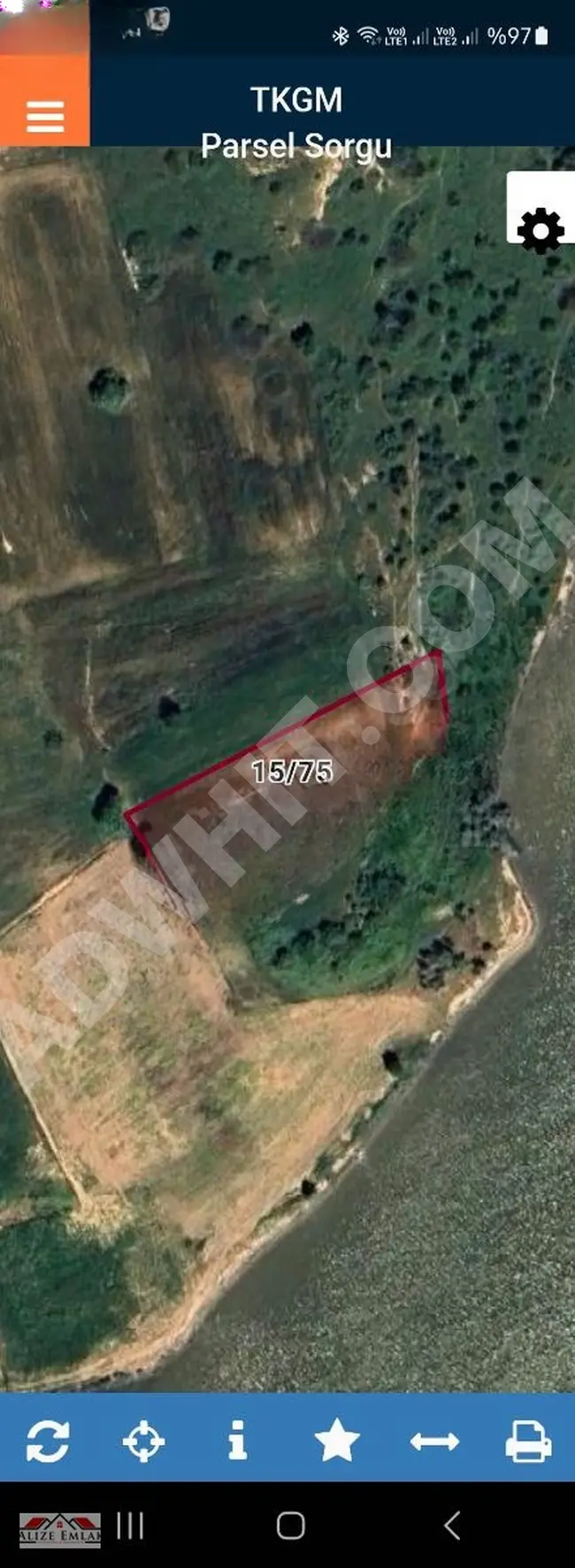 A piece of land overlooking the sea and the lake in Edirne Enez Gaziömer from Alize