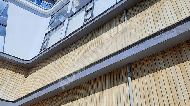 An empty apartment in Selecta Yaşan complex, Halkalı Square, overlooking the sea in Halkalı Square