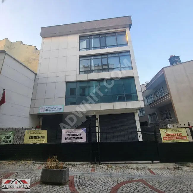 New building consisting of 5 floors with land area of 367 square meters in Sefaköy Meydan from Alize