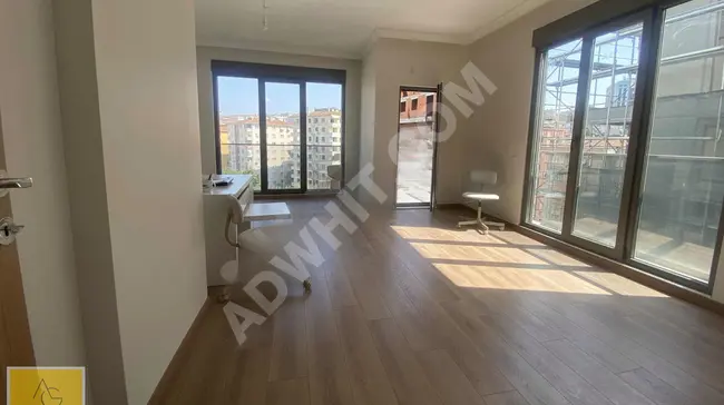 KADIKÖY BOSTANCI'DA SATILIK 3+1 SIFIR DAİRE 90 M² BALKON EBEVEYN