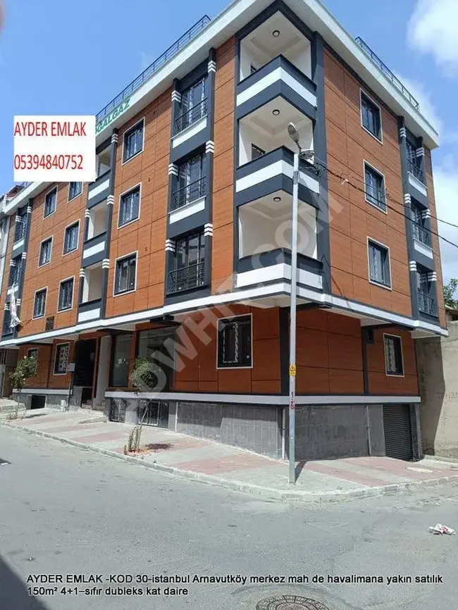 Brand new 4+1 duplex apartment, 150 square meters for sale in the central neighborhood of Arnavutköy near the airport